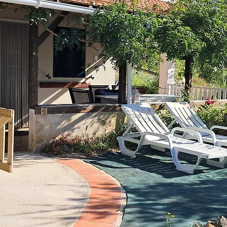 Vale De Garcia Al 5357 Colos (Santarem)