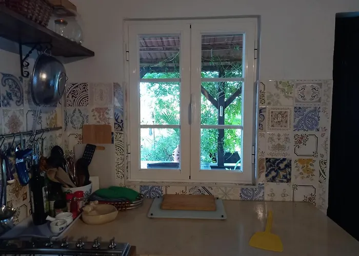 Vale De Garcia Al 5357 * Colos (Santarem)