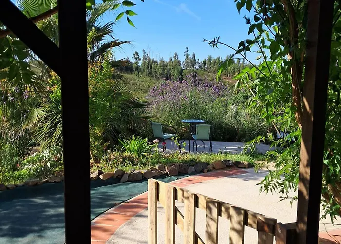 Vale De Garcia Al 5357 Colos (Santarem)