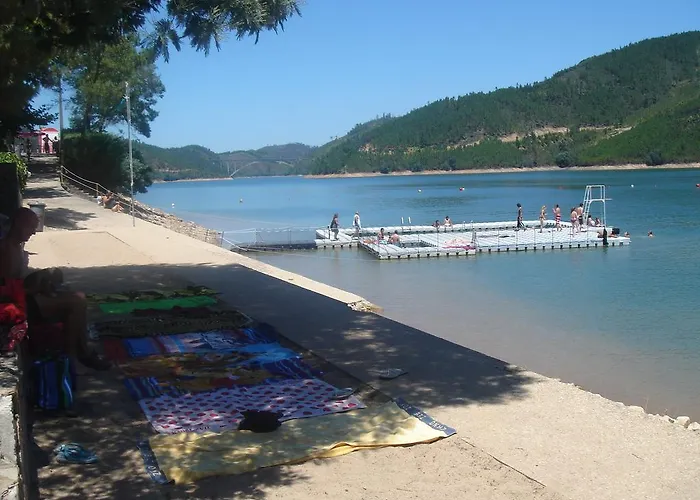 度假居 Vale De Garcia Al 5357 *